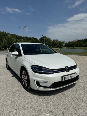 Volkswagen e-Golf 2017 | 250km | Білий nayavnist-volkswagen-e-golf-2017-250km-bilyi фото