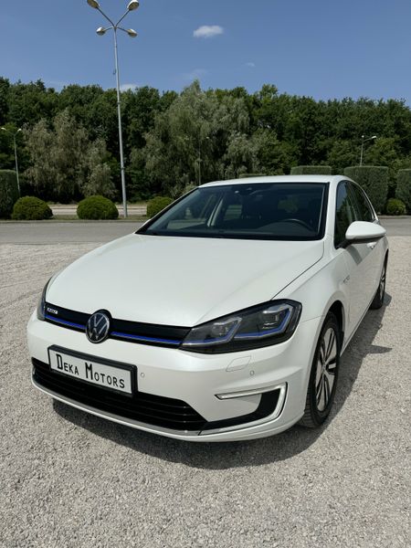 Volkswagen e-Golf 2017 | 250km | Білий nayavnist-volkswagen-e-golf-2017-250km-bilyi фото