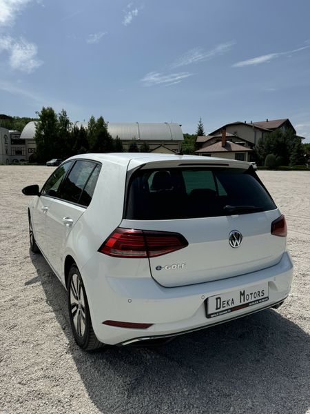 Volkswagen e-Golf 2017 | 250km | Білий nayavnist-volkswagen-e-golf-2017-250km-bilyi фото