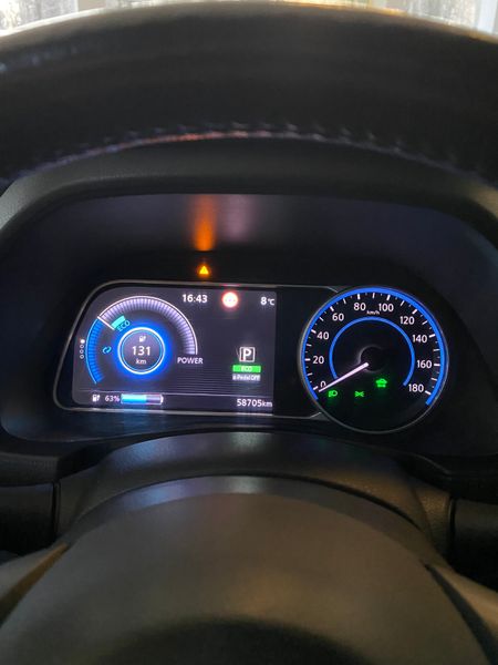 Nissan Leaf 2019 | 240km | Сірий nayavnist-nissan-leaf-2019-240km-siryi фото